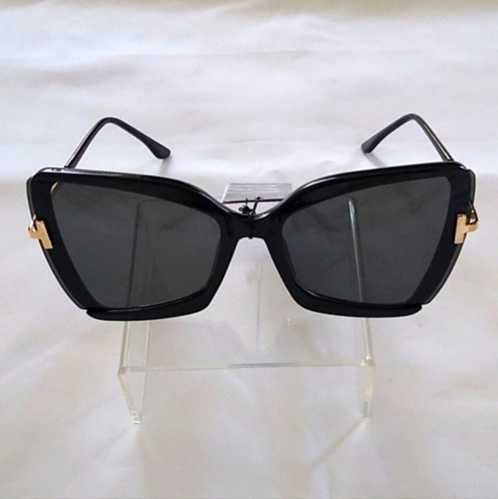 💗Sunglasses! - Picture 5 of 9